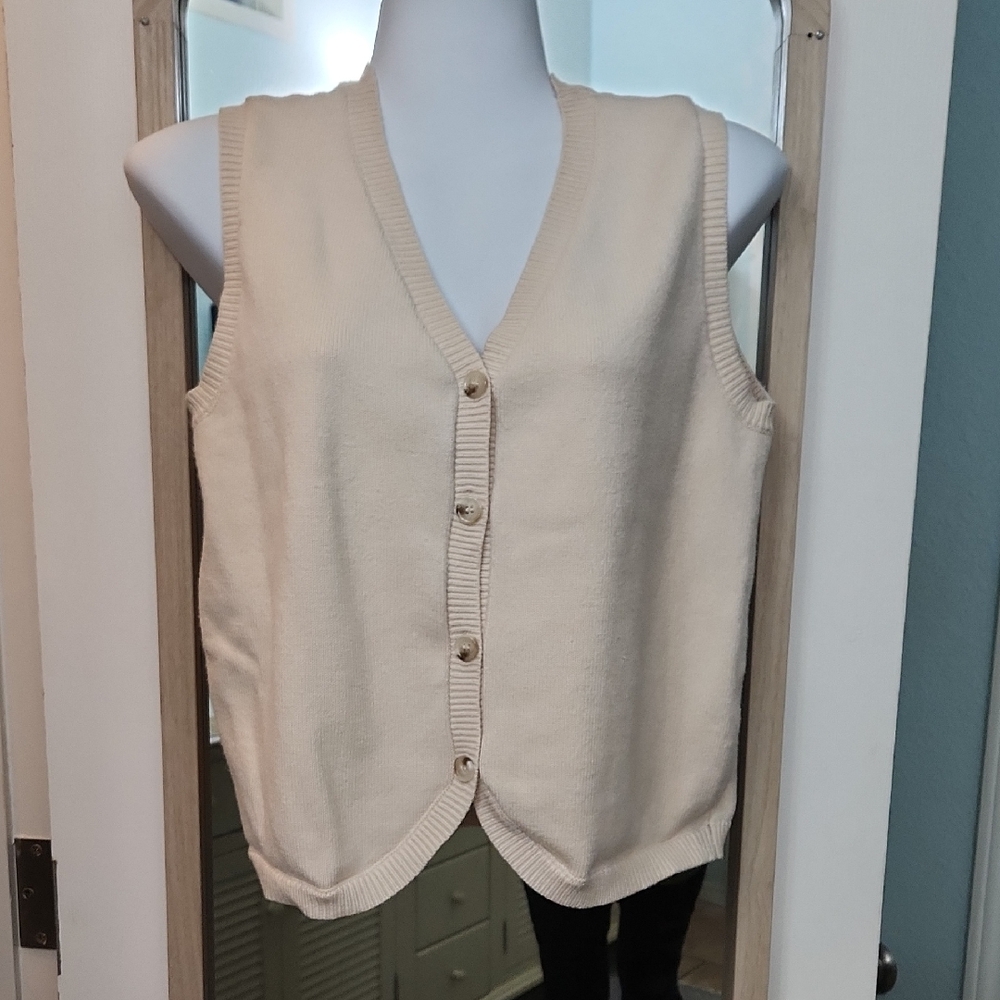 Cream Button-Up Women's Vest